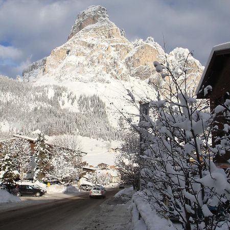Chalet Madrisa Корвара ин Бадия Екстериор снимка