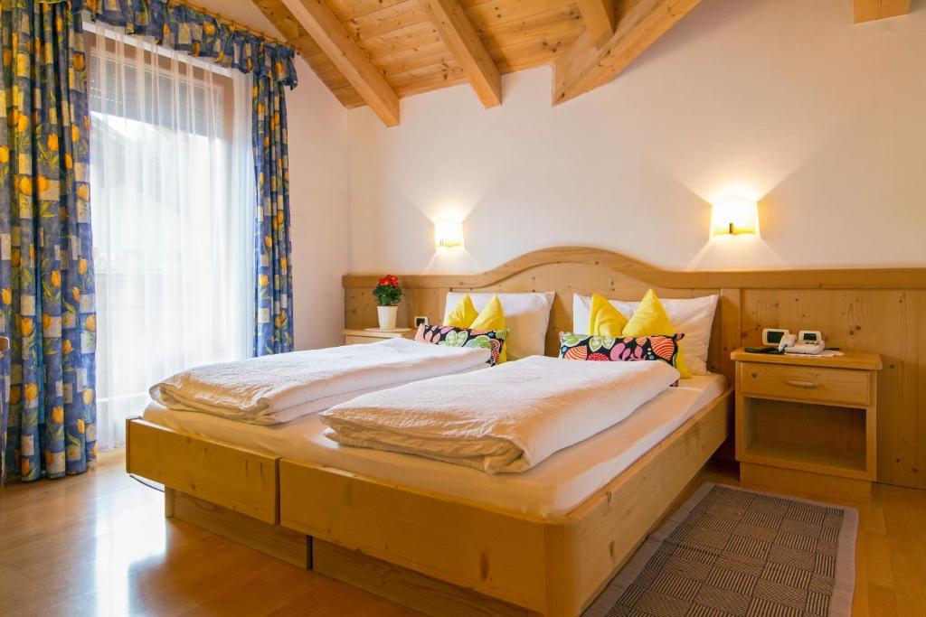 Chalet Madrisa Корвара ин Бадия Стая снимка