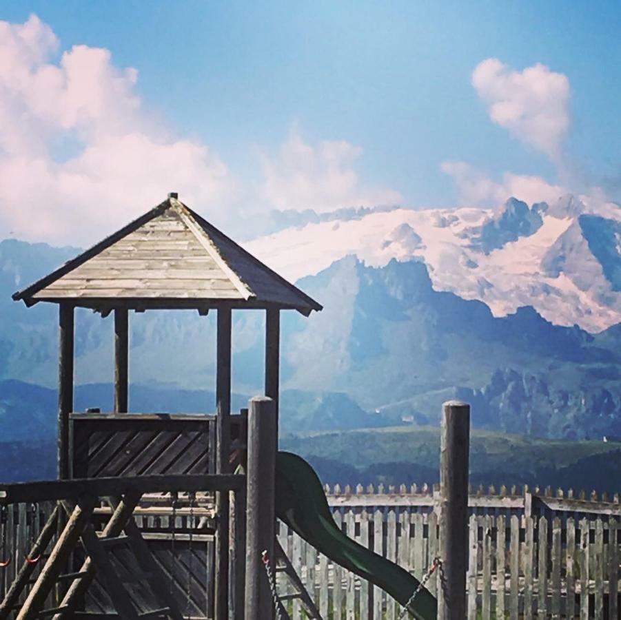 Chalet Madrisa Корвара ин Бадия Екстериор снимка